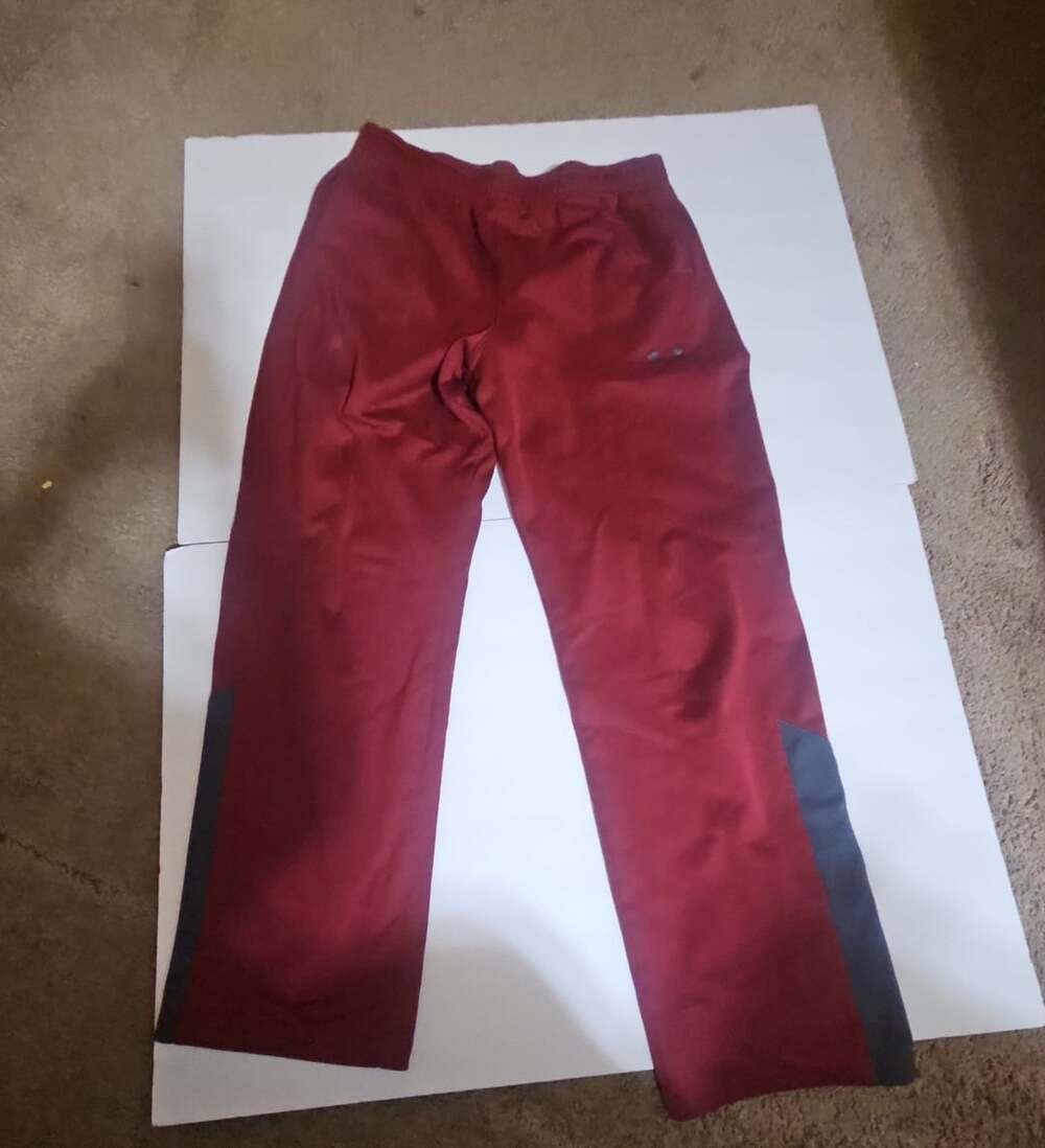 Under Armour Athletic Pants Size YXL Red Gray Loose Fit Youth